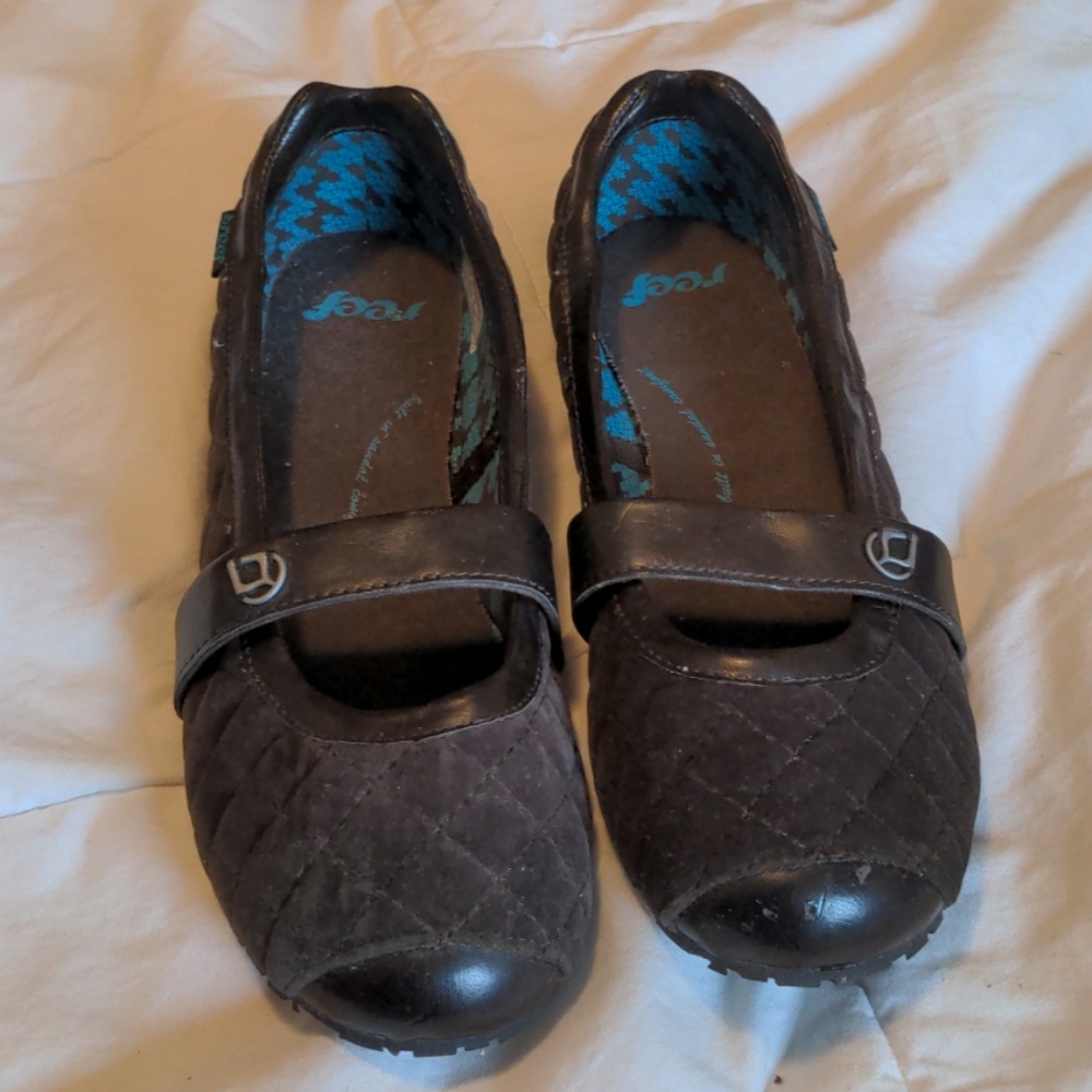 Reef Slip Ons